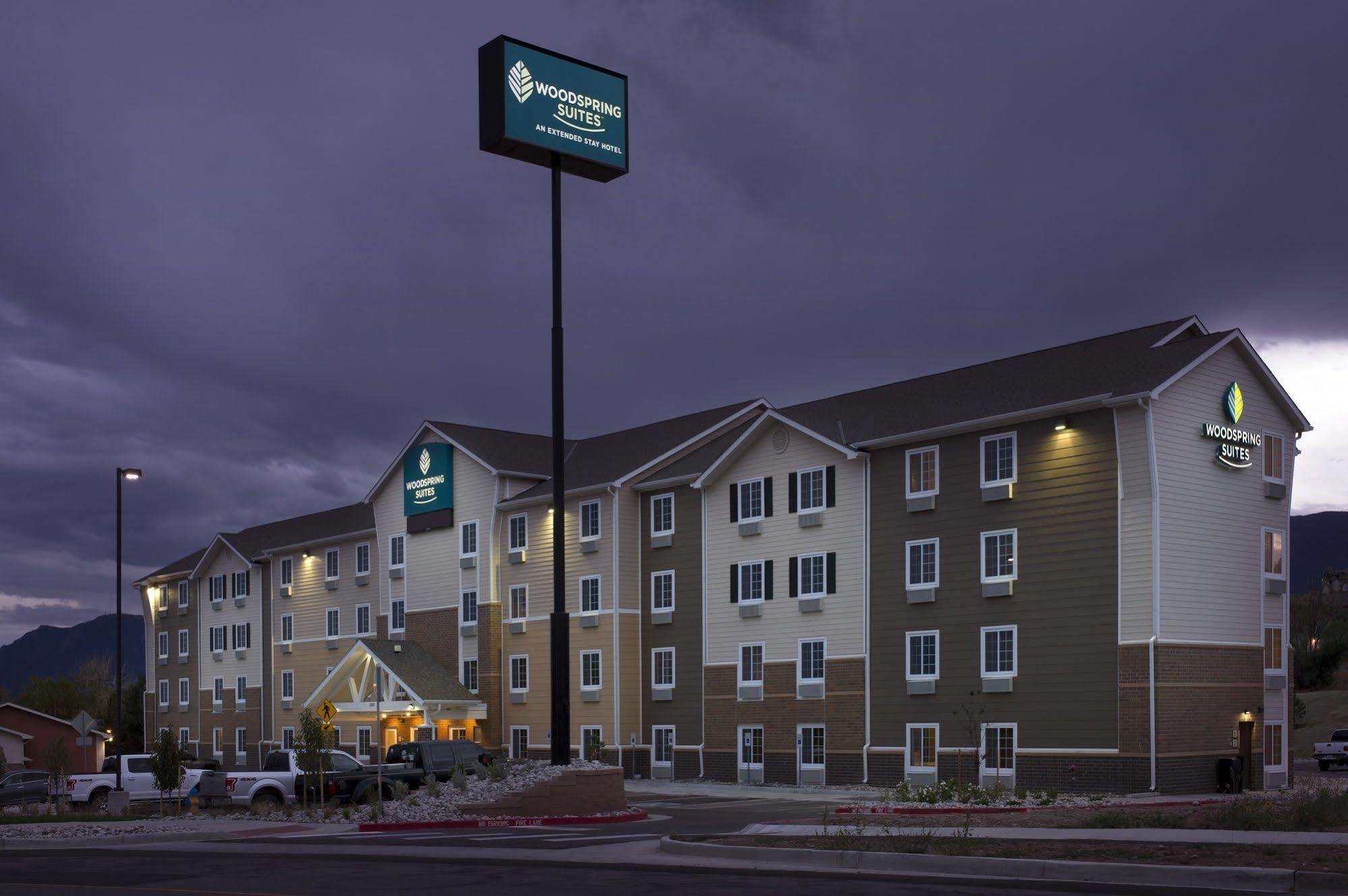 Extended Stay America Select Suites - Колорадо-Спрінгз Екстер'єр фото